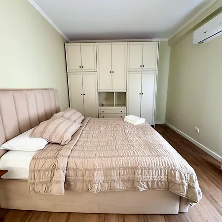 Maira Apartment