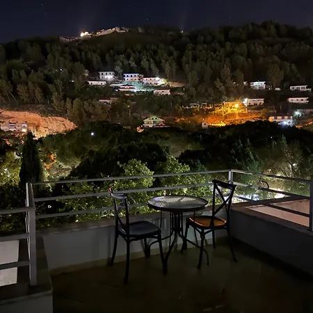 Maira Apartment *