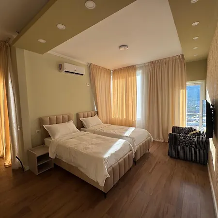 Maira Апартаменты