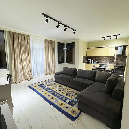 Maira Apartment *