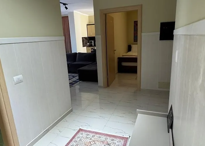 Maira Apartment *
